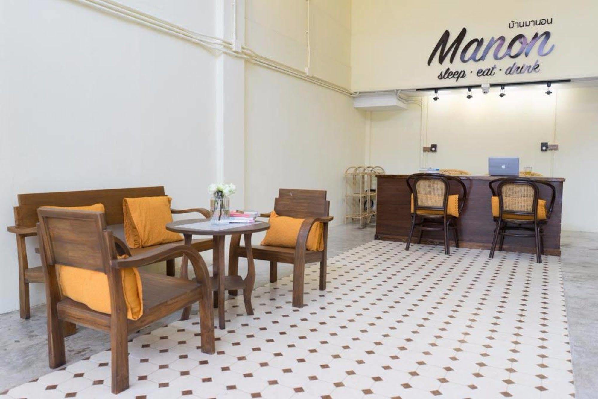 Manon Sleepeatdrink Bed and Breakfast Chiang Mai Exteriör bild