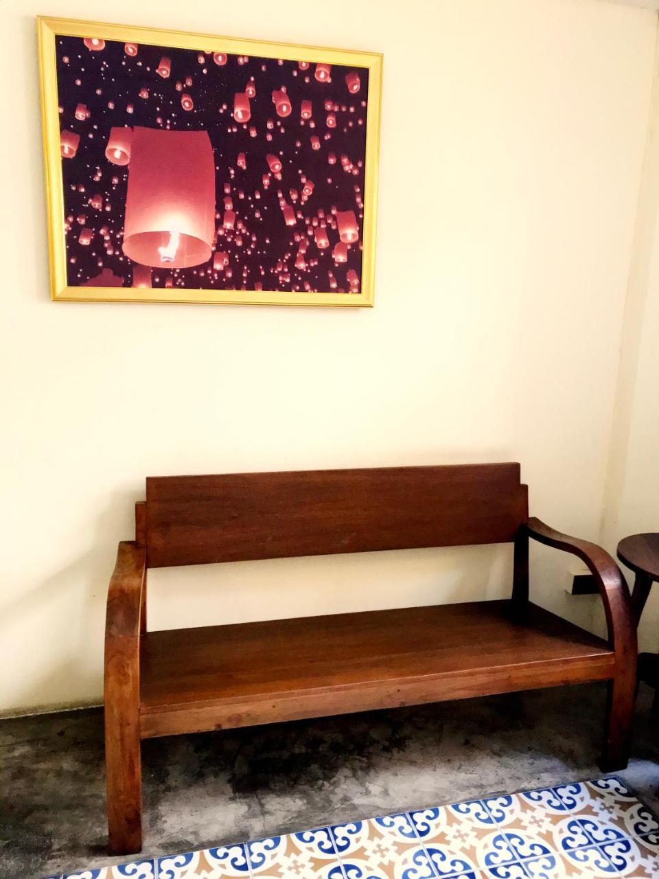 Manon Sleepeatdrink Bed and Breakfast Chiang Mai Exteriör bild