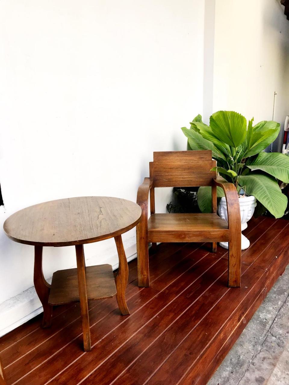Manon Sleepeatdrink Bed and Breakfast Chiang Mai Exteriör bild